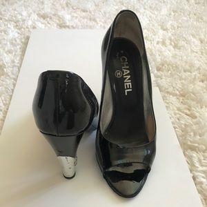 Chanel black silver patent leather pumps with open toe toe